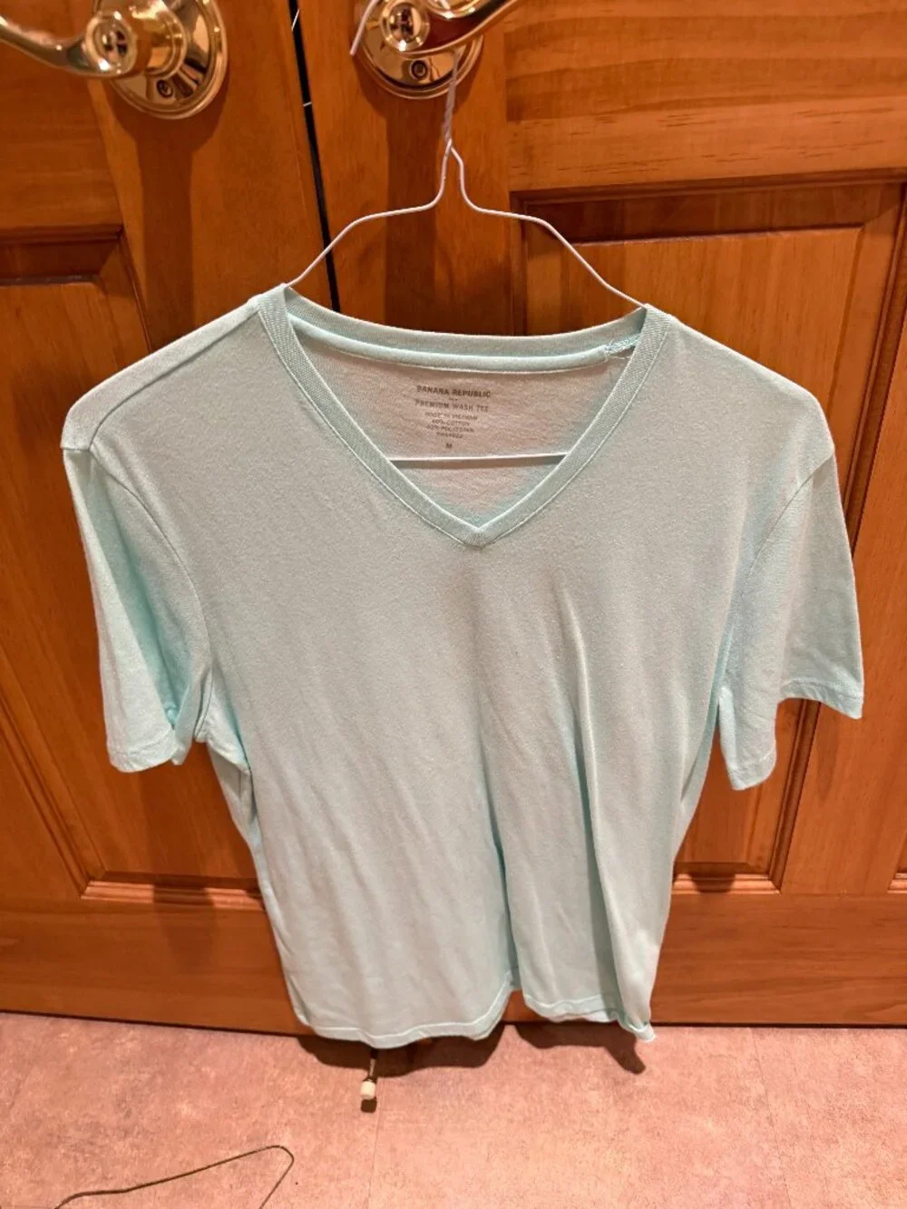 Banana Republic V-Neck T-Shirt Short Sleeve Green Mens Medium